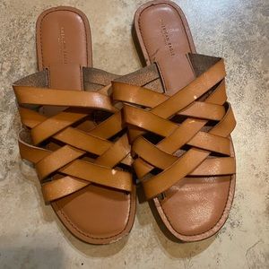American eagle sandals
